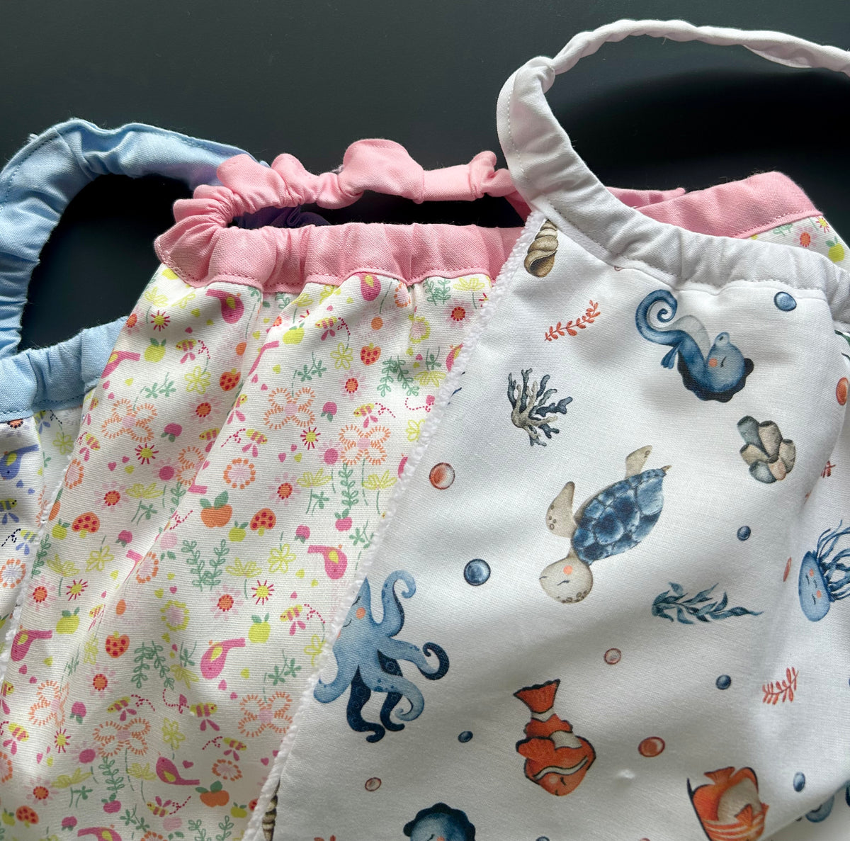 Bavoir évolutif 6 mois-3 ans – des repas sereins